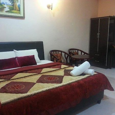 Motel Tanjung Puteri Pasir Hitam Extérieur photo
