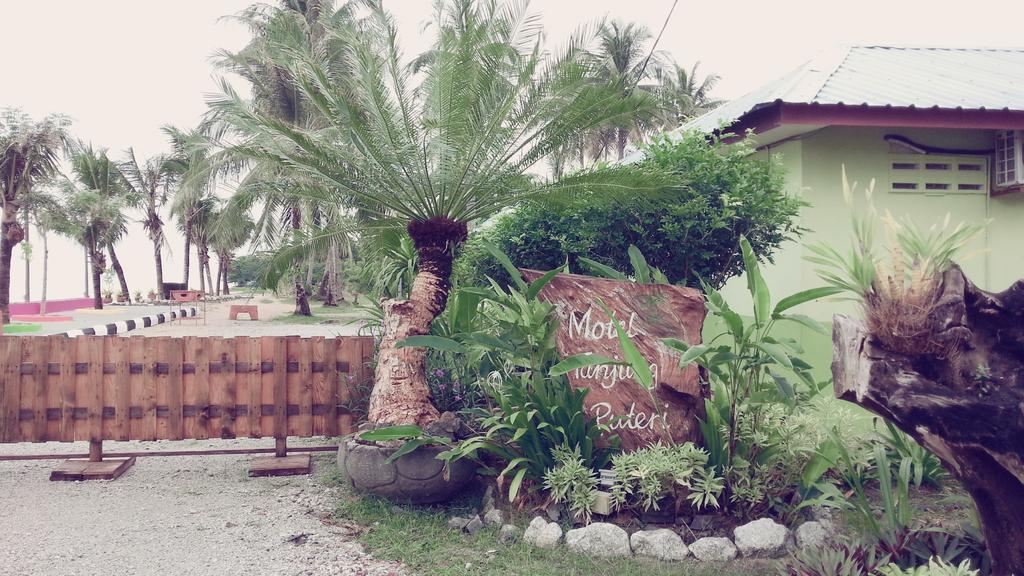Motel Tanjung Puteri Pasir Hitam Extérieur photo