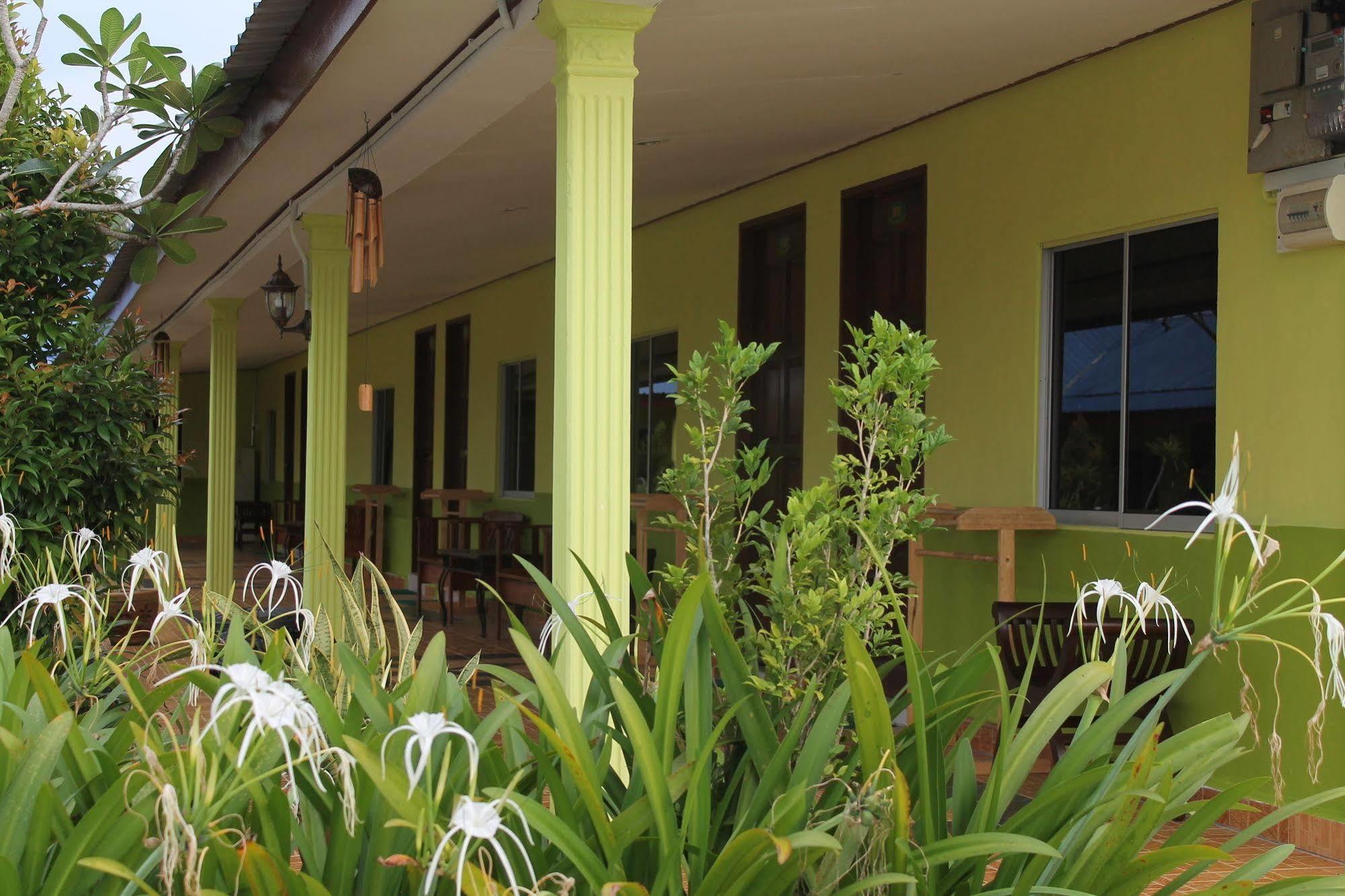 Motel Tanjung Puteri Pasir Hitam Extérieur photo