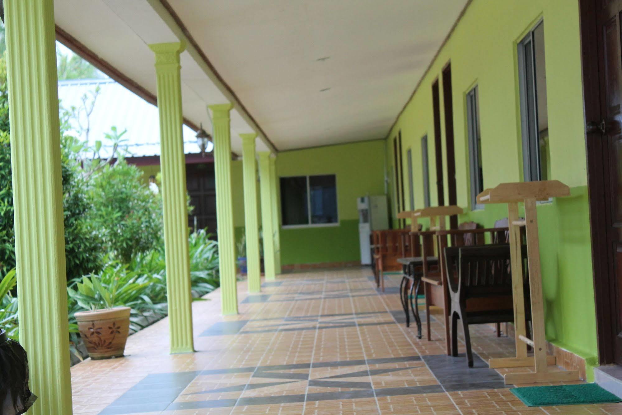Motel Tanjung Puteri Pasir Hitam Extérieur photo